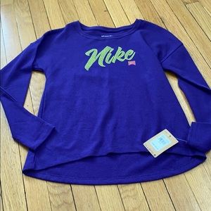 Nike Tops - NWT Nike long sleeve thermal top size XL Nike Tops - NWT Nike long sleeve thermal top size XL